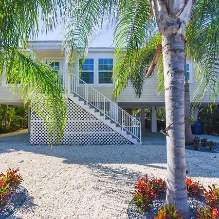 Loggerhead Lagoon - Modern Waterfront Home Pirates Cove Exterior foto