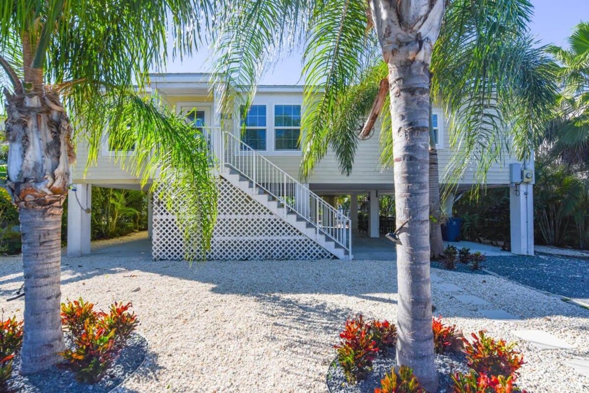 Loggerhead Lagoon - Modern Waterfront Home Pirates Cove Exterior foto