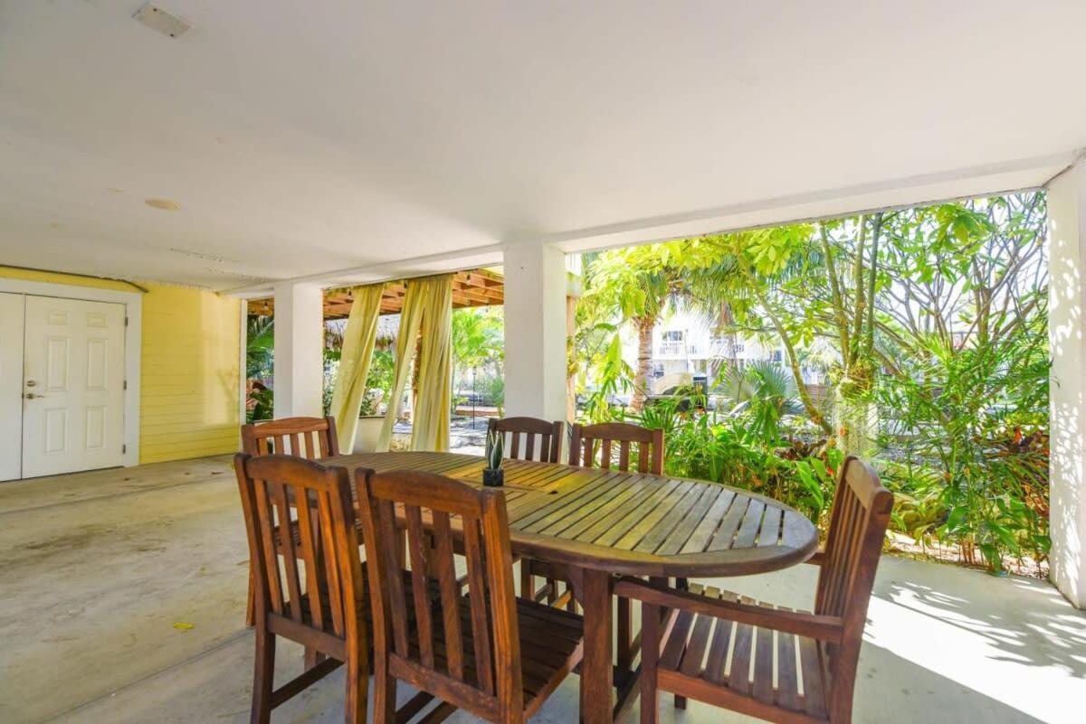 Loggerhead Lagoon - Modern Waterfront Home Pirates Cove Exterior foto