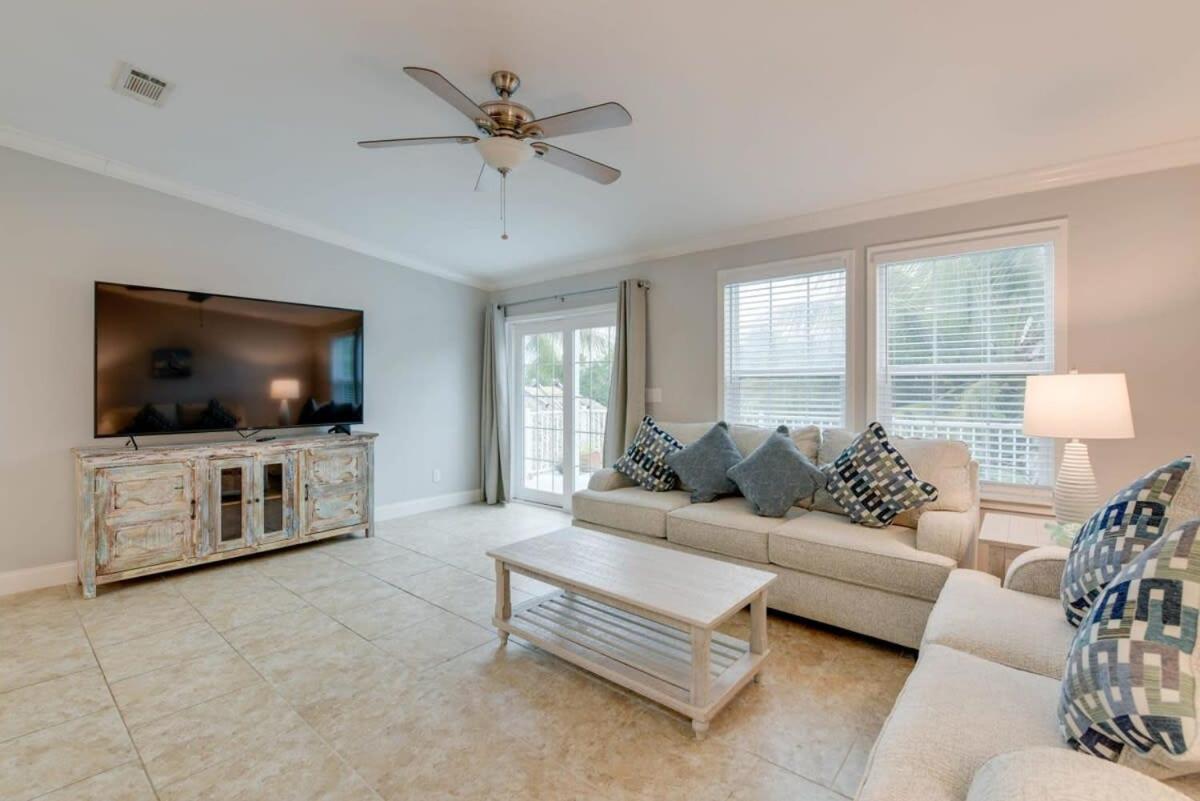 Loggerhead Lagoon - Modern Waterfront Home Pirates Cove Exterior foto